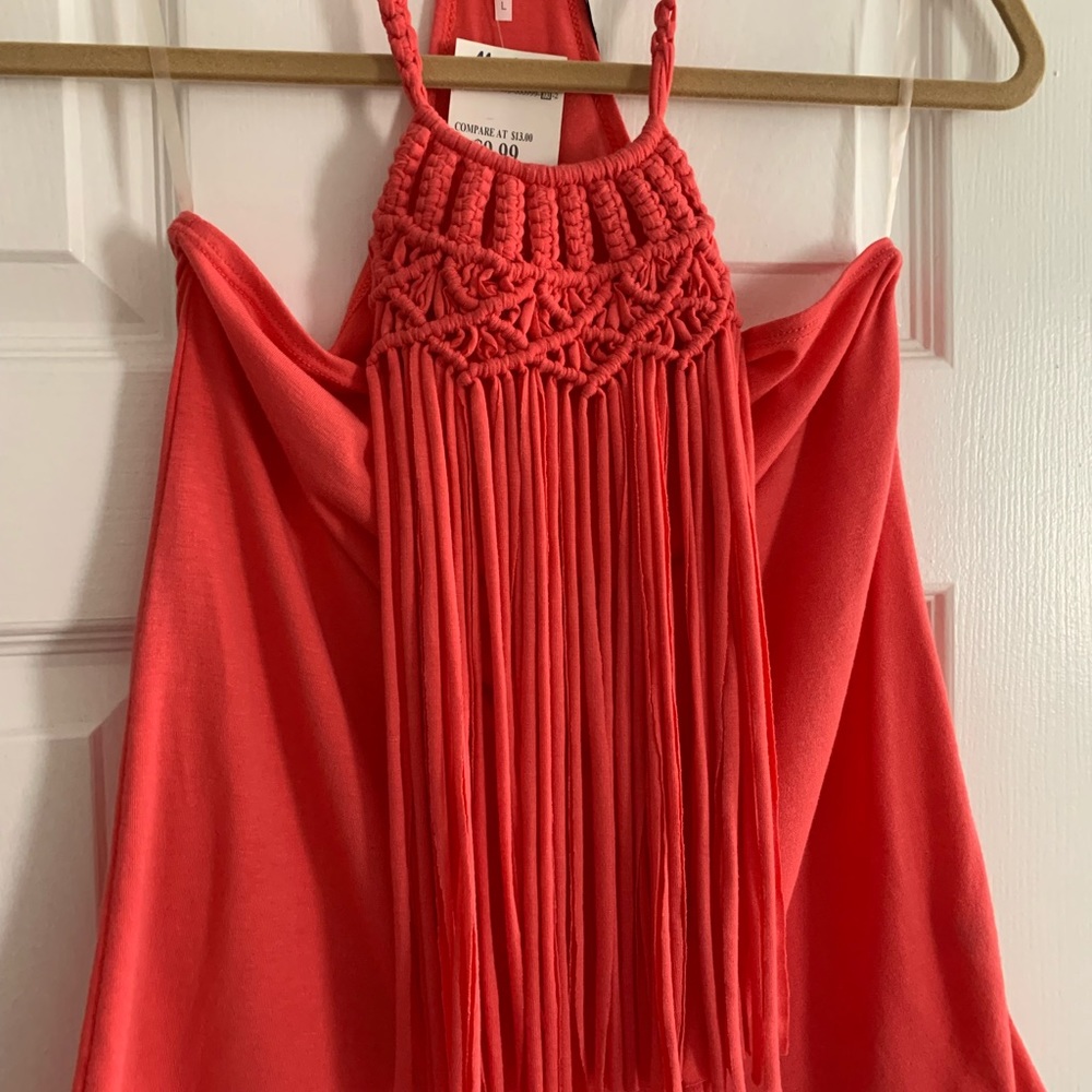 Woven coral T-shirt!